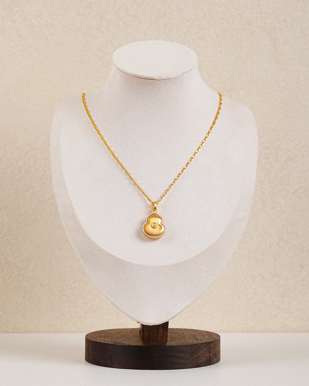 First Jewelry Craft Award of JACQUE ANGEL