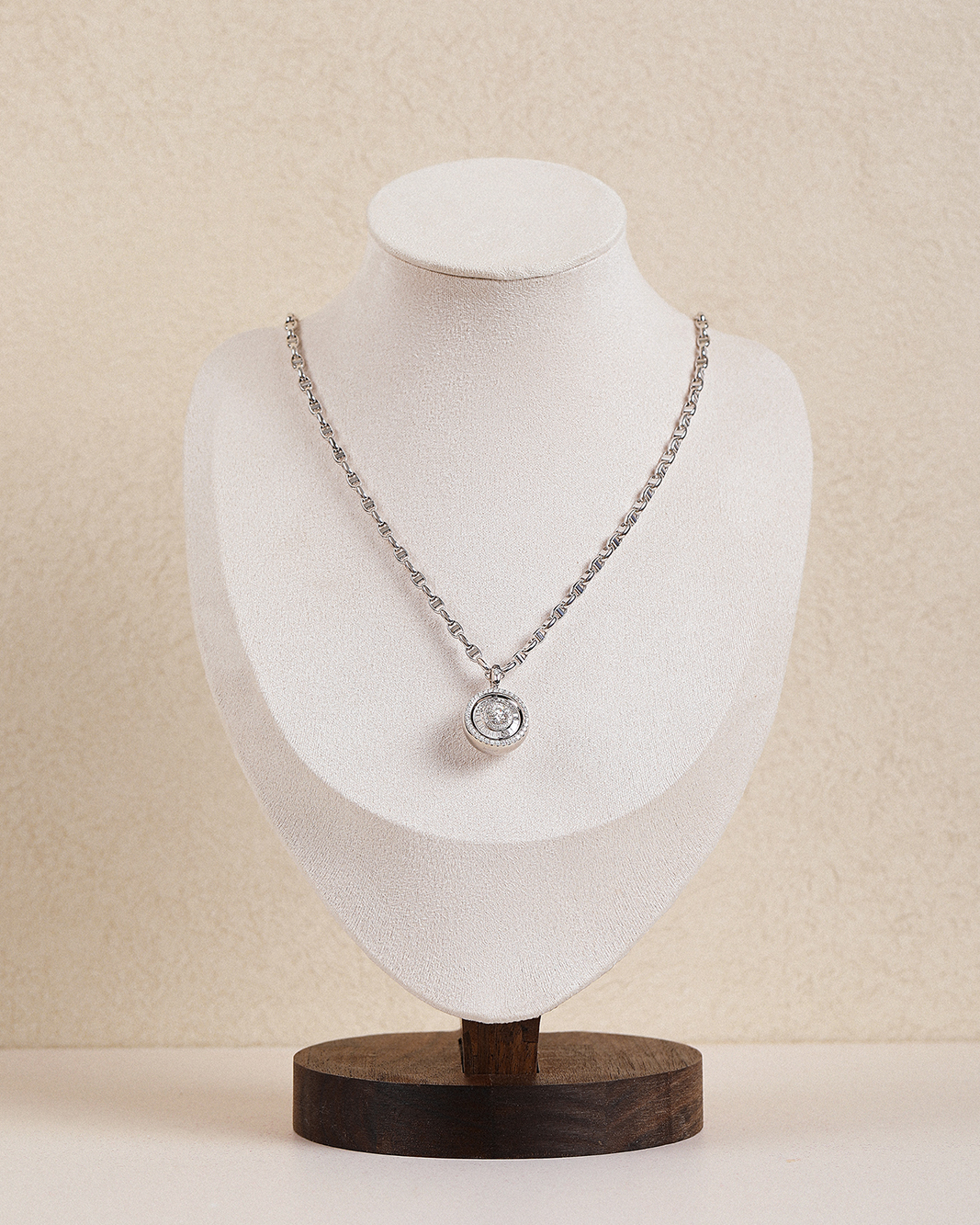 First Jewelry Craft Award of JACQUE ANGEL